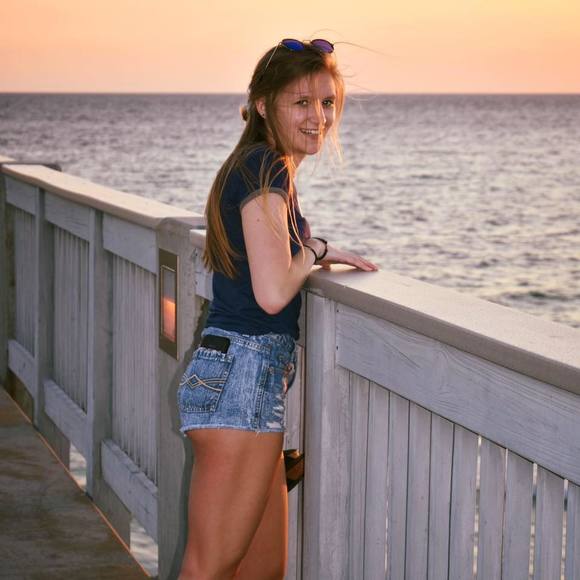 Meet your Posher, Jaelyn - Picture 1 of 1